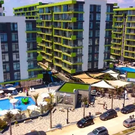 Pool & - Langa Plaja Apartman